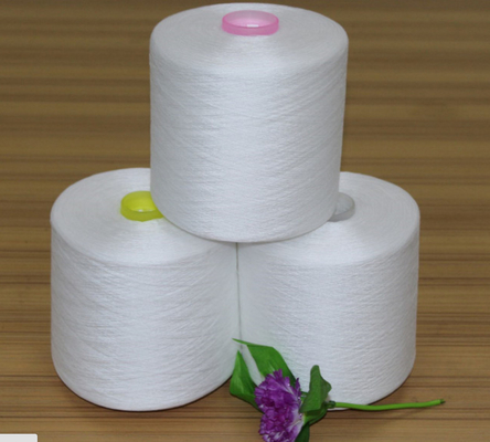 Reines Weiß 50/3 Spun Polyester Garne für Nähgarne