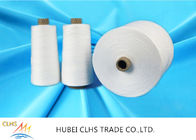 50/3 helles rohes Weiß gesponnenes Garn 100% Yizheng Polyester auf Papierkegel