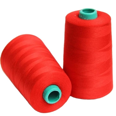 3000 Yards, 5000 Yards, 1kg 40/2 100% Kern gesponnenes Polyester Nähgarn zum Verkauf