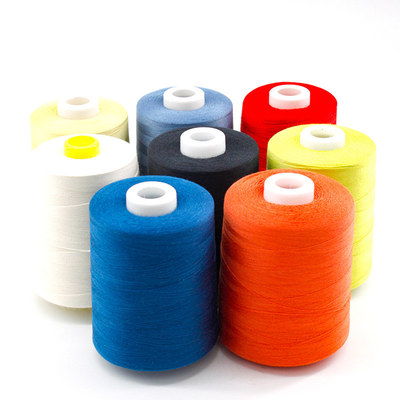 Farbige Polyester-Nähtfaden gesponnen Polyester-Nähtfäden Fabrik Großhandelspreis