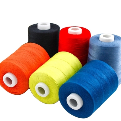 Farbige Polyester-Nähtfaden gesponnen Polyester-Nähtfäden Fabrik Großhandelspreis