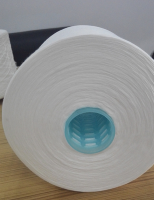 Rohes Weiß-halb stumpfes Polyester-Garn 100% Yizheng-Polyester-Spinnfaser 42/2