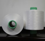 Roher weißer schwarzer abgehobener Betrag maserte DTY-Polyester-Garn maserte Polyester-Faden 150D/48F